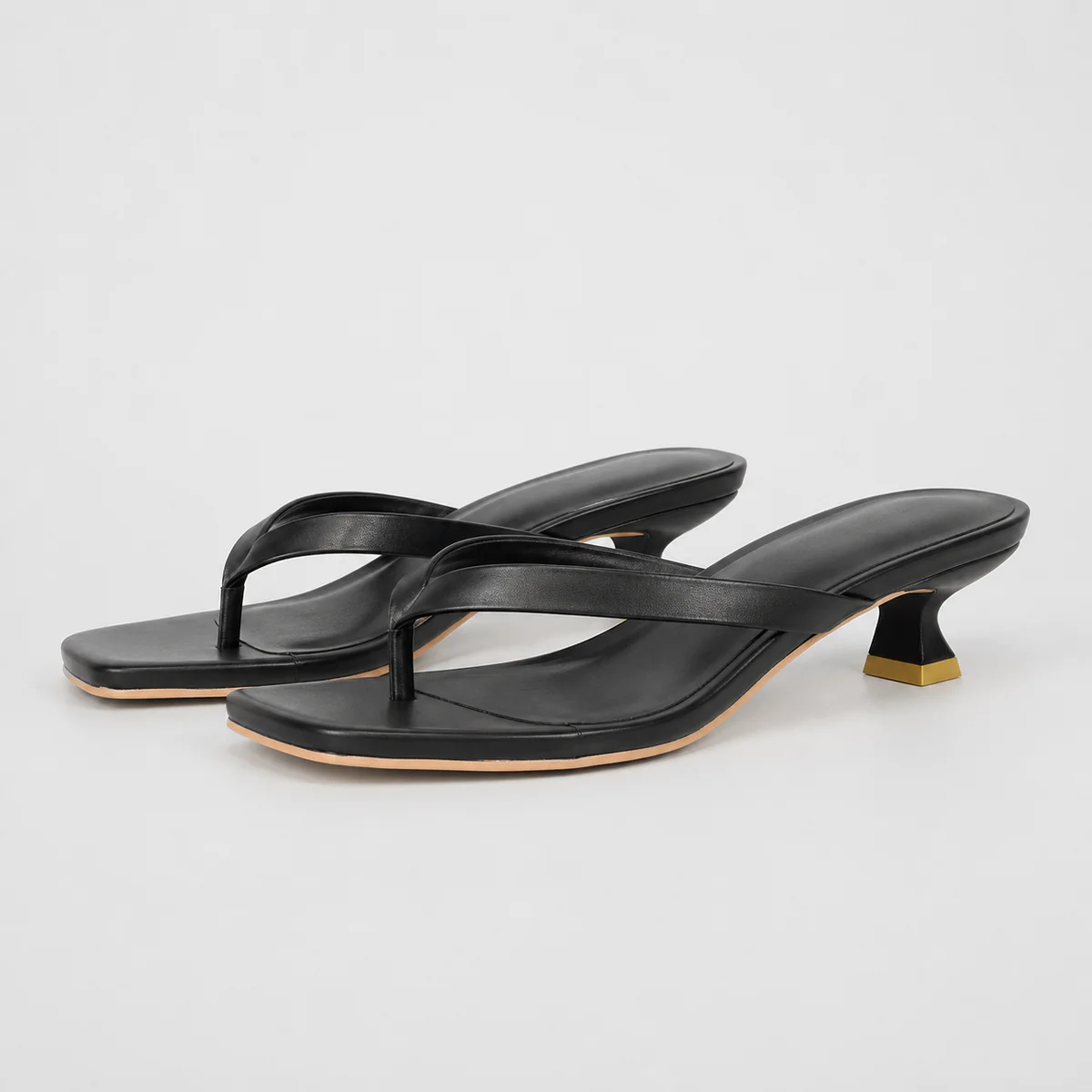 Toe-Post Kitten Heel Sandals Comfortable Low Heel Classic Design Cushioned Insole